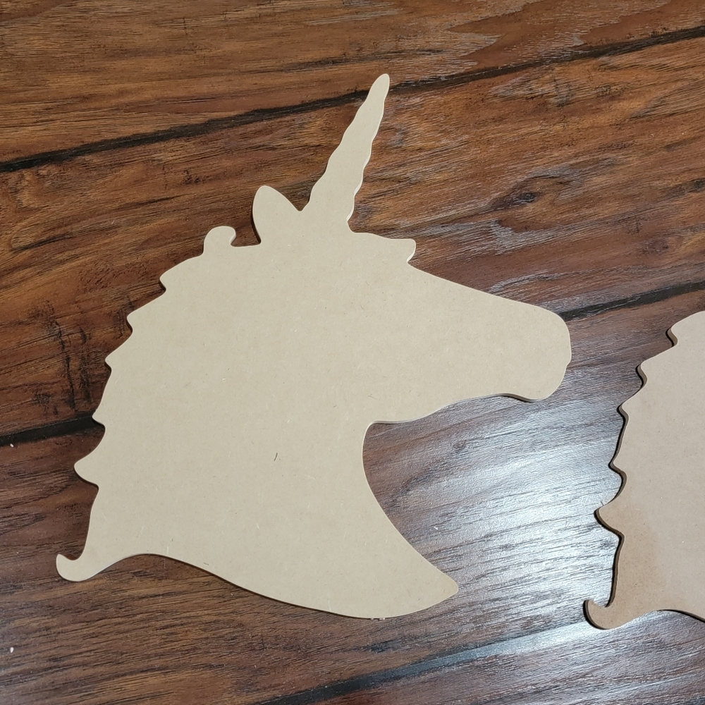 Wooden unicorn heads - Picture 2 of 6